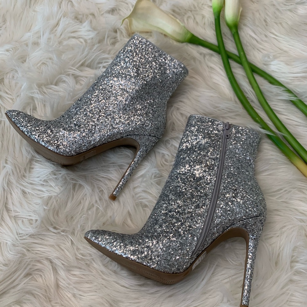 WILD DIVA Silver Glitter Booties High Heels 36 (6)